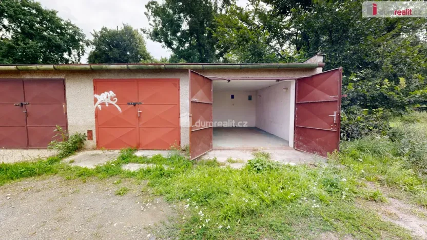 Pronájem garáže, Opava, Holasická, 19 m2