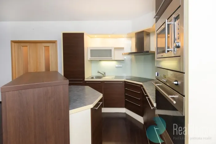 Prodej bytu 2+kk, Praha - Záběhlice, Záběhlická, 74 m2