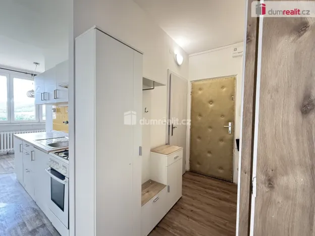 Pronájem bytu 2+1, Ústí nad Labem - Severní Terasa, Větrná, 68 m2