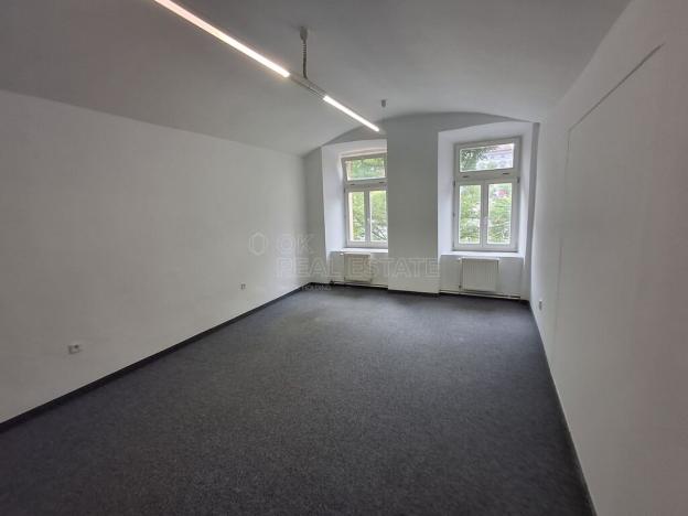 Pronájem kanceláře, Kolín, Karlovo náměstí, 99 m2