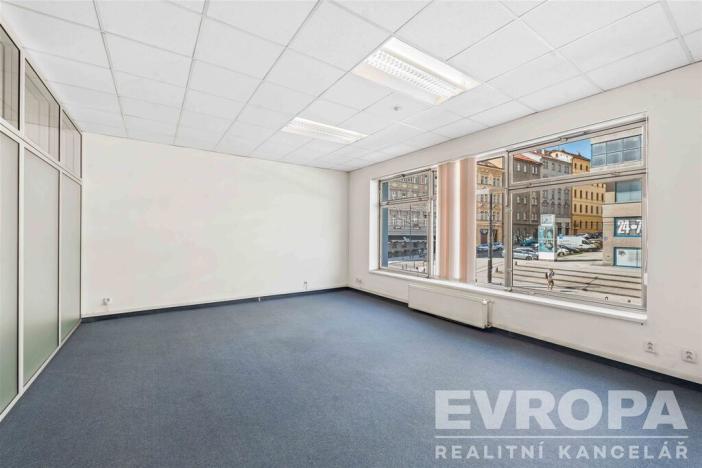 Pronájem kanceláře, Praha - Holešovice, Dukelských hrdinů, 268 m2