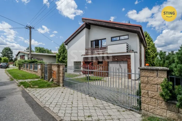 Prodej vily, Vřesina, 300 m2