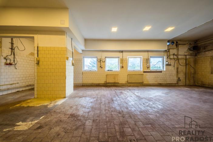 Prodej komerční nemovitosti, Tvarožná Lhota, 278 m2