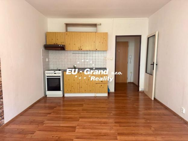 Pronájem bytu 1+kk, Varnsdorf, Čelakovická, 27 m2