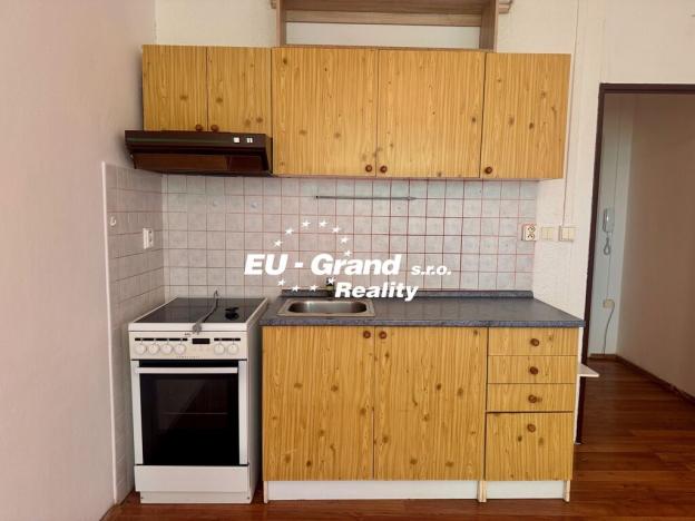 Pronájem bytu 1+kk, Varnsdorf, Čelakovická, 27 m2