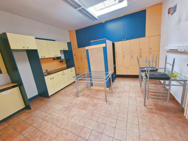 Pronájem obchodního prostoru, Praha - Libeň, Zenklova, 348 m2