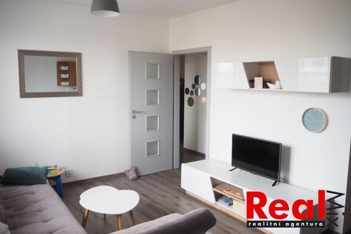 Pronájem bytu 2+kk, Brno - Židenice, Bzenecká, 40 m2