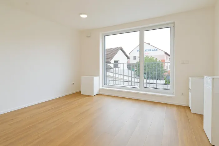 Pronájem bytu 1+kk, Brno - Černovice, Mírová, 33 m2