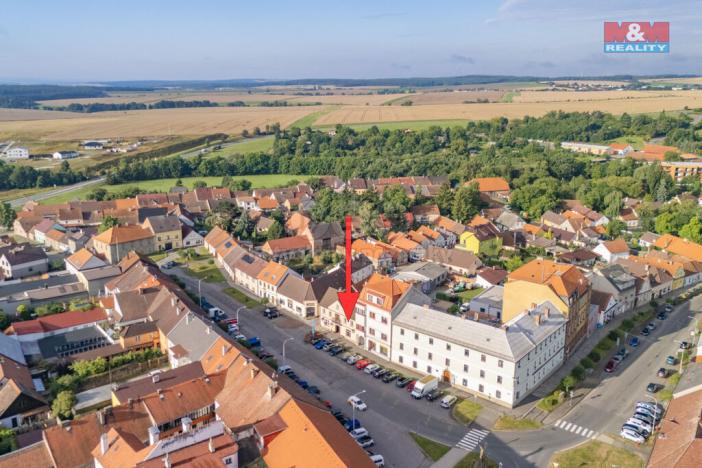 Pronájem obchodního prostoru, Kralovice, Masarykovo nám., 38 m2