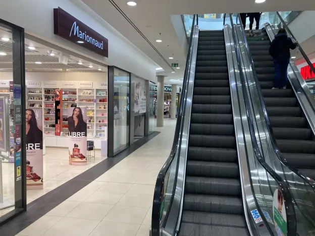 Pronájem obchodního prostoru, Teplice, 32 m2