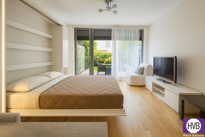 Pronájem bytu 1+kk, Praha, Valečovská, 45 m2