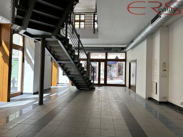 Pronájem obchodního prostoru, Jablonec nad Nisou, Lidická, 342 m2