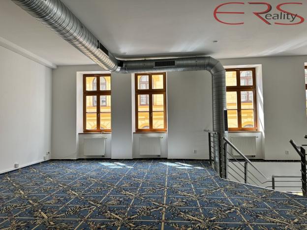 Pronájem obchodního prostoru, Jablonec nad Nisou, Lidická, 342 m2