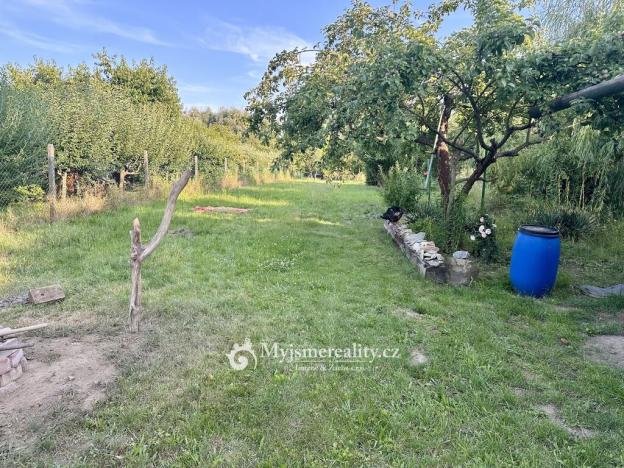 Prodej zahrady, Znojmo, 2238 m2
