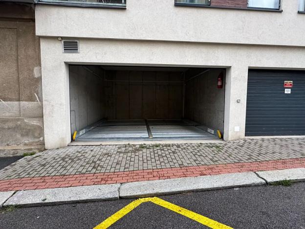 Pronájem garáže, Praha - Libeň, Ve vrchu, 15 m2