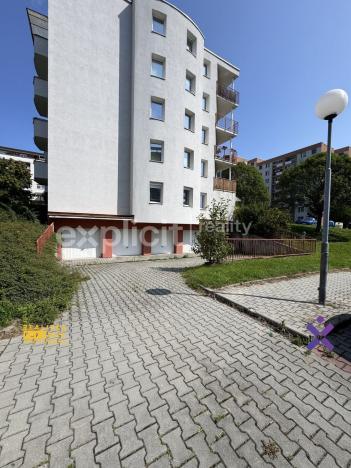 Pronájem garáže, Zlín, Podlesí I, 16 m2