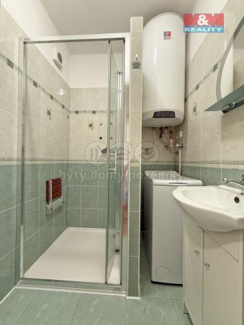 Prodej bytu 3+1, Černovice, Družstevní, 56 m2
