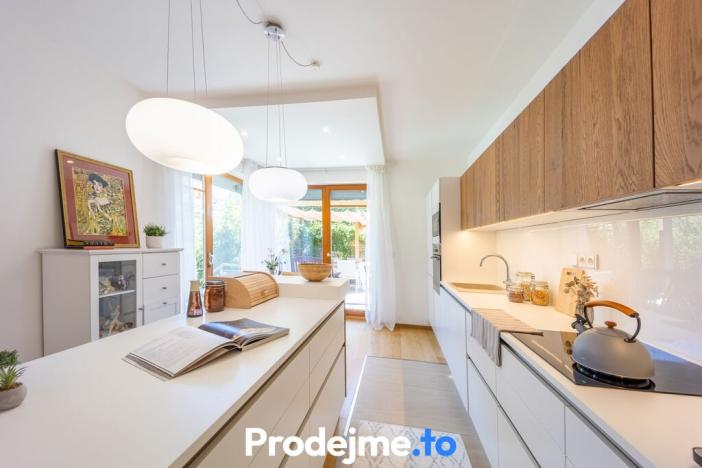 Prodej bytu 4+kk, Praha - Malešice, Univerzitní, 92 m2