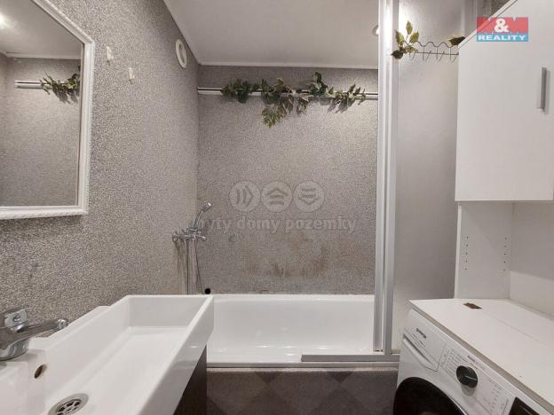 Prodej bytu 3+1, Klášterec nad Ohří - Miřetice u Klášterce nad Ohří, Luční, 71 m2