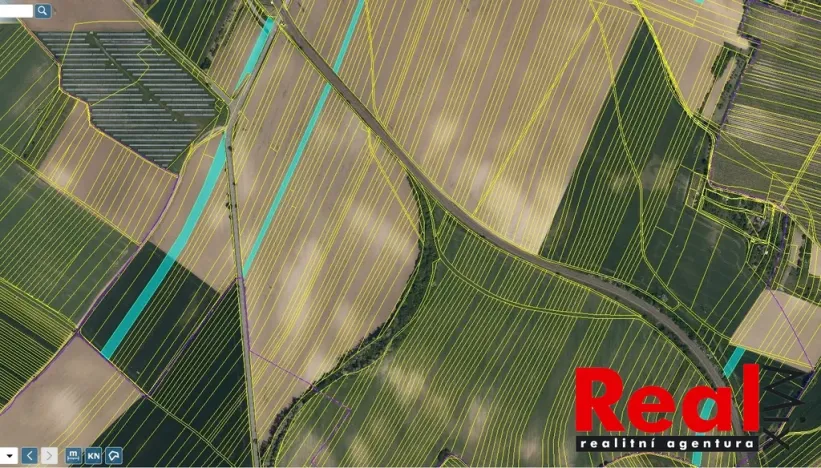 Prodej komerčního pozemku, Kyjov, 49606 m2