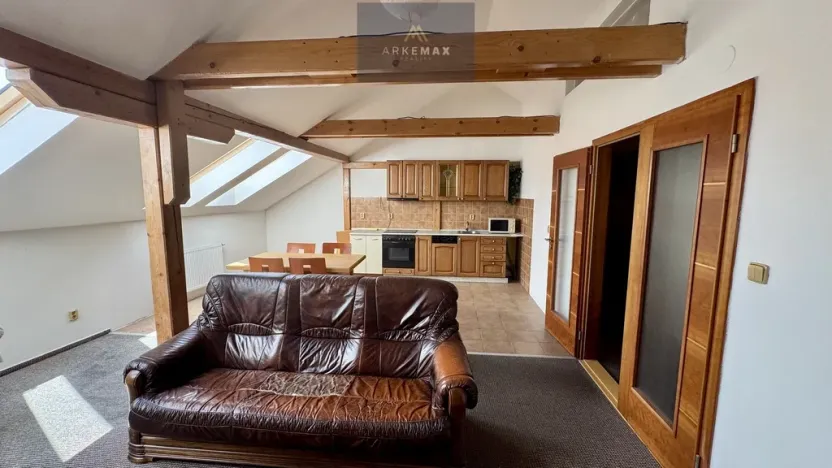 Prodej restaurace, Staré Město, Jamnická, 800 m2