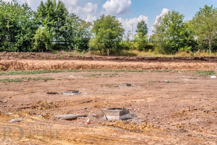 Prodej komerčního pozemku, Zápy, 27803 m2