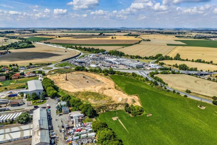 Prodej komerčního pozemku, Zápy, 27803 m2