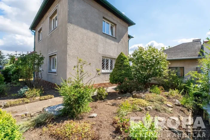 Prodej vily, Praha - Dolní Počernice, Listopadová, 139 m2