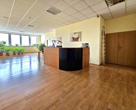 Pronájem kanceláře, Praha - Čakovice, Cukrovarská, 714 m2