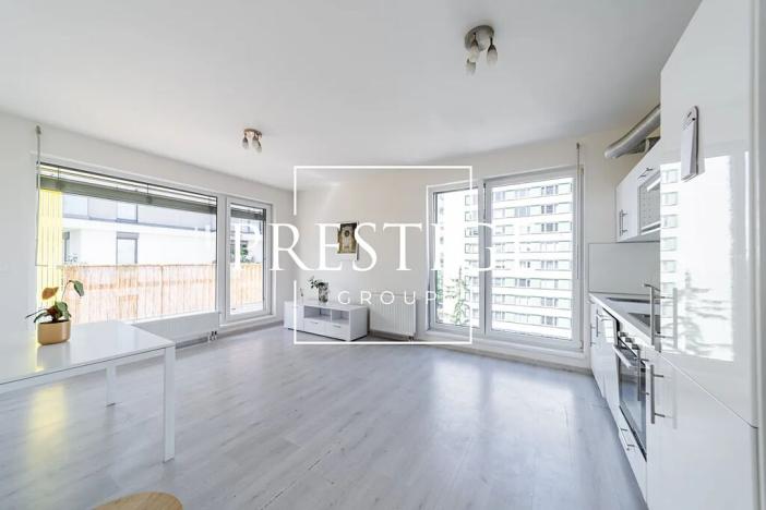 Pronájem bytu 2+kk, Praha - Malešice, Počernická, 52 m2
