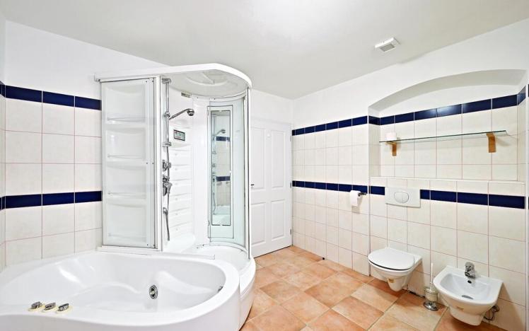 Prodej vícegeneračního domu, Nové Hamry, 560 m2