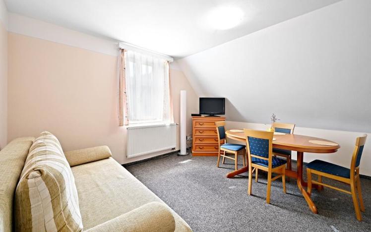 Prodej vícegeneračního domu, Nové Hamry, 560 m2