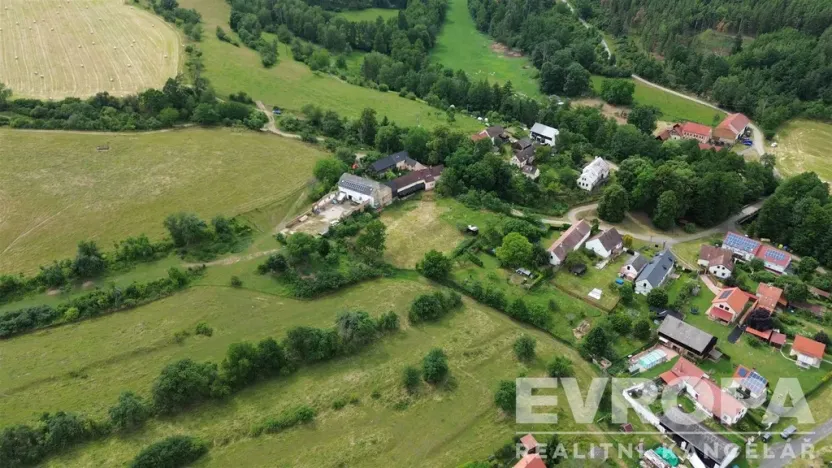 Prodej pozemku pro bydlení, Křelovice, 2093 m2