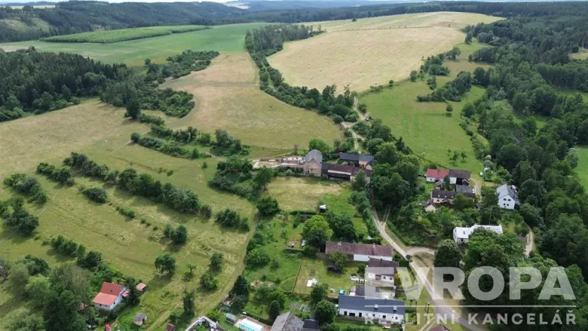 Prodej pozemku pro bydlení, Křelovice, 2093 m2