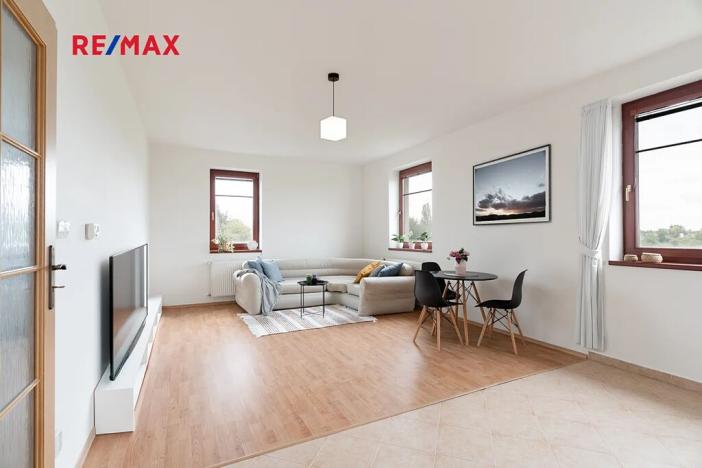 Prodej bytu 3+kk, Jesenice, Mezi Domy, 84 m2