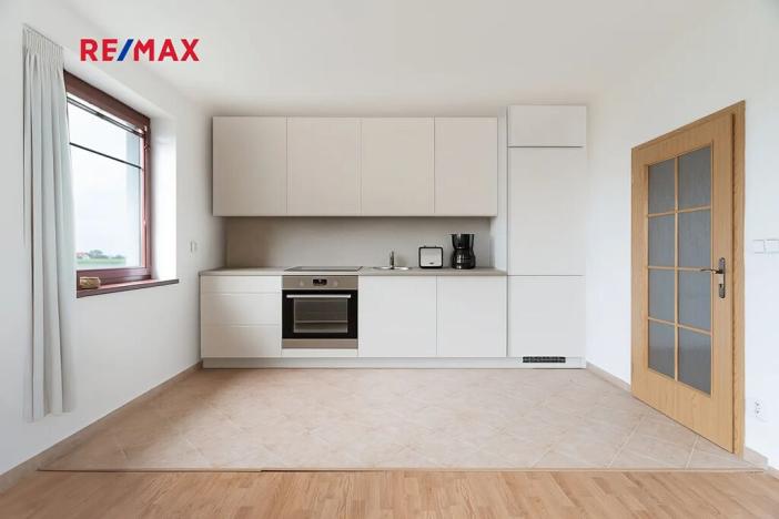 Prodej bytu 3+kk, Jesenice, Mezi Domy, 84 m2