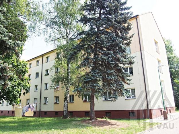 Pronájem bytu 1+1, Chvaletice, Obránců míru, 35 m2