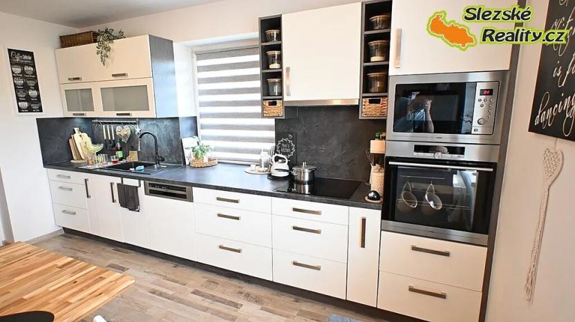 Prodej rodinného domu, Vitiněves, 290 m2