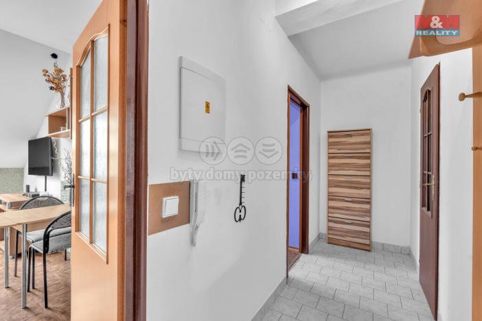 Prodej bytu 2+kk, Lázně Bělohrad, Třetí strana, 35 m2