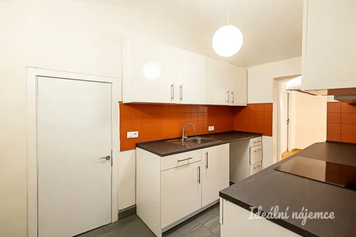 Pronájem bytu 6+kk a větší, Praha - Královice, K Uhříněvsi, 221 m2