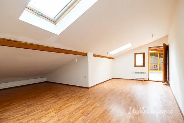 Pronájem bytu 6+kk a větší, Praha - Královice, K Uhříněvsi, 221 m2