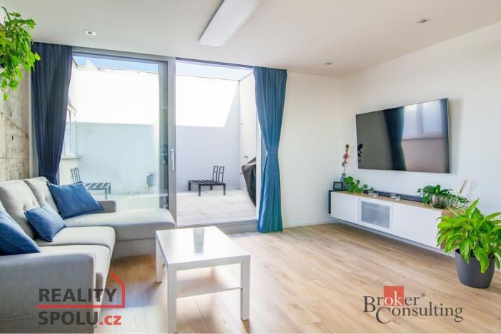 Pronájem bytu 2+kk, Praha - Bohnice, Hlivická, 55 m2