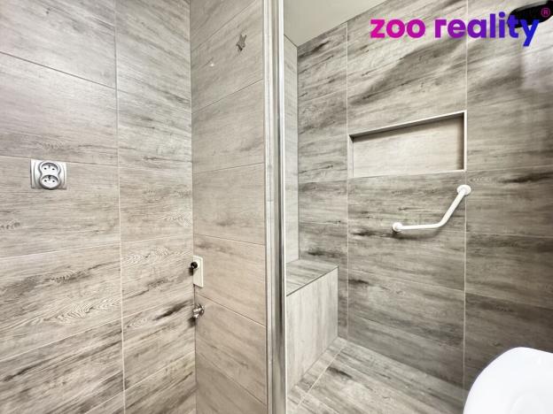 Prodej bytu 4+1, Jirkov, Tkalcovská, 75 m2