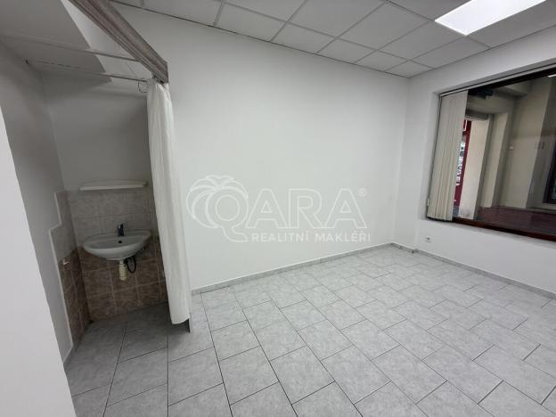 Pronájem obchodního prostoru, Benešov, Tyršova, 23 m2