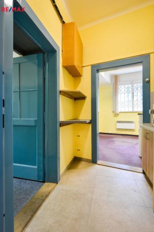 Pronájem kanceláře, Praha - Bubeneč, Bubenečská, 49 m2