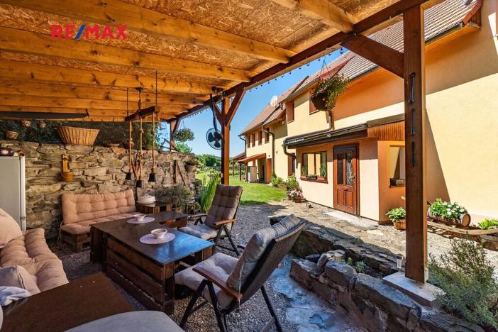 Prodej rodinného domu, Hrobčice, 174 m2