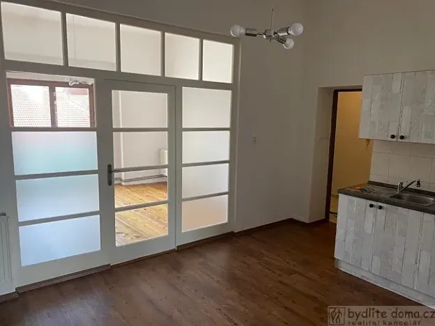 Pronájem bytu 2+1, Vodňany, nám. Svobody, 77 m2