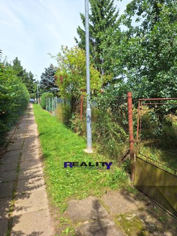 Prodej zahrady, Jesenice, Školní, 86 m2