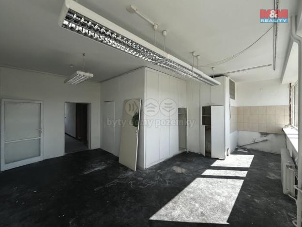 Pronájem kanceláře, Brno, Hněvkovského, 127 m2