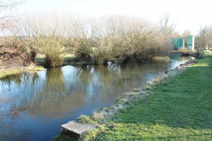 Prodej výrobních prostor, Dolní Lukavice, 3984 m2